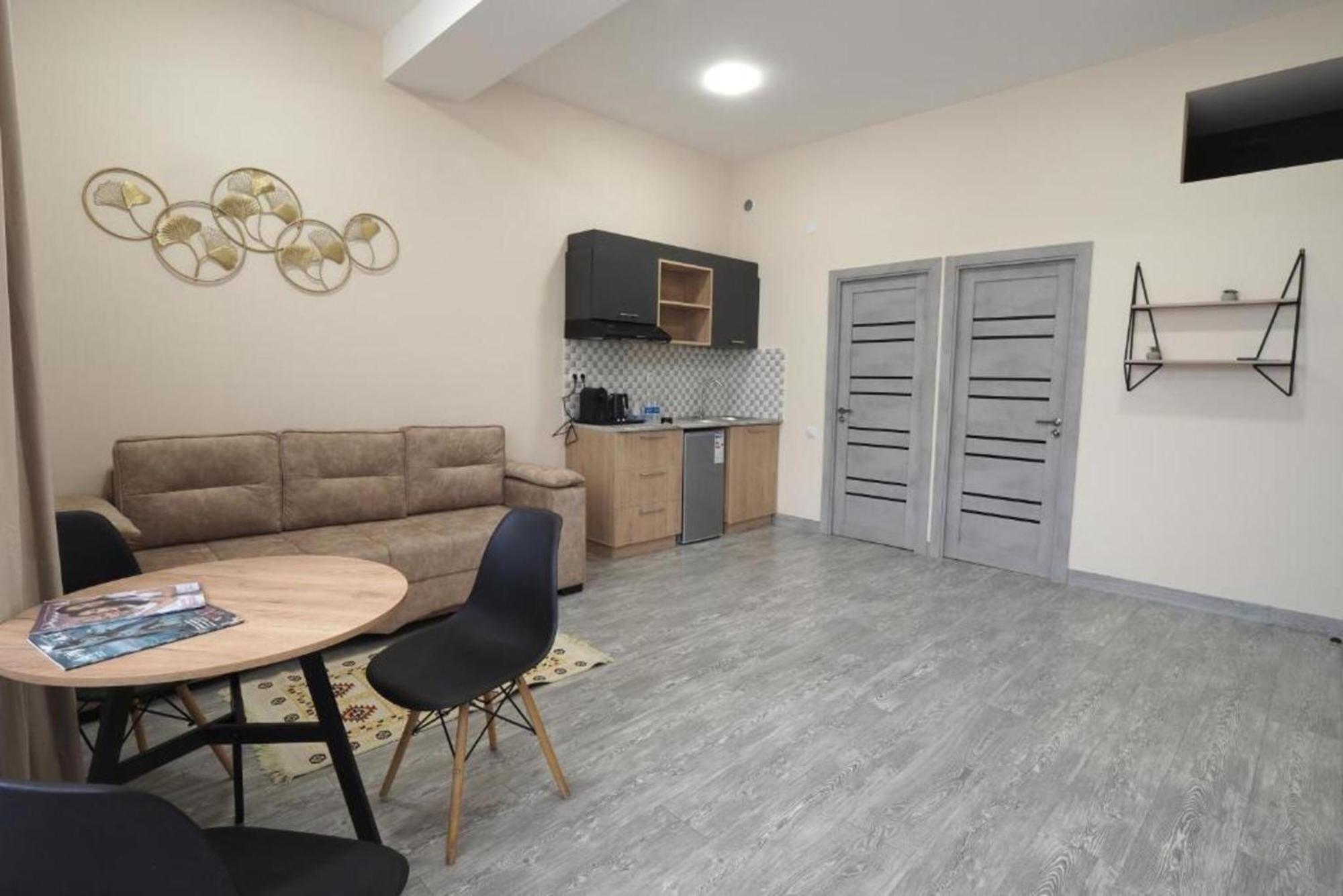 Hotel Menua Yerevan Room photo