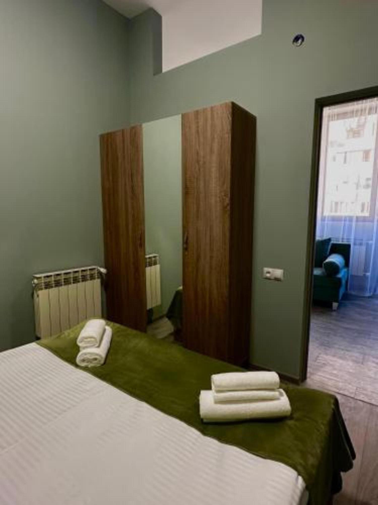 Hotel Menua Yerevan Room photo